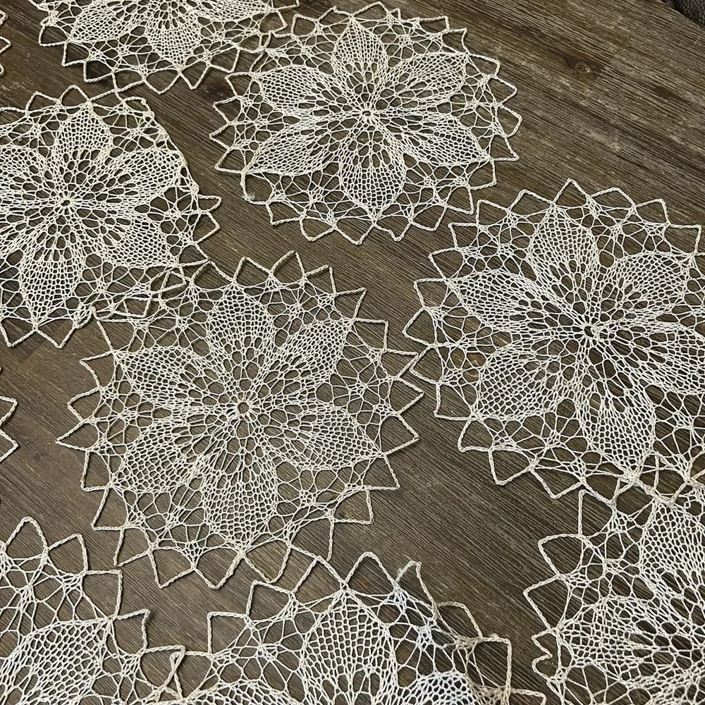 Antique Handmade Crochet Lace Doilies Lot 15 Matching Floral 8-9